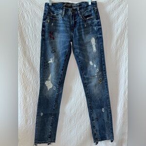 American Eagle Outfitters GRAFFITI Embroidered Distressed Raw Hem Skinny Jean